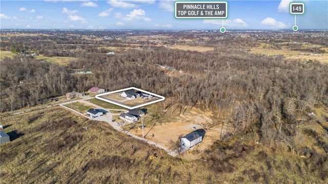 711 Evening Star Road, Bentonville, AR 72713