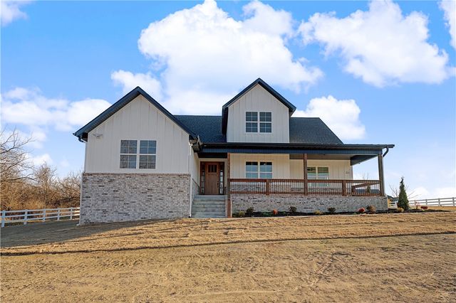 711 Evening Star Road, Bentonville, AR 72713