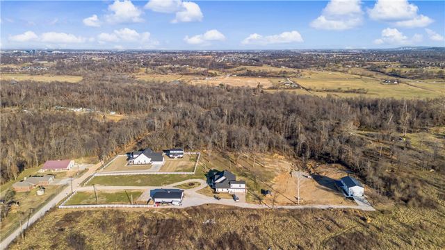 711 Evening Star Road, Bentonville, AR 72713