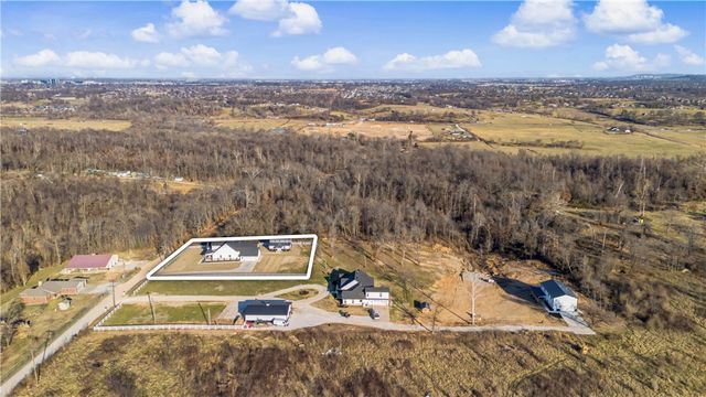 711 Evening Star Road, Bentonville, AR 72713