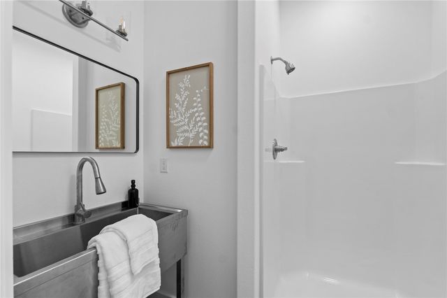 711 Evening Star Road, Bentonville, AR 72713