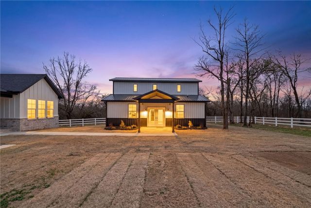 711 Evening Star Road, Bentonville, AR 72713