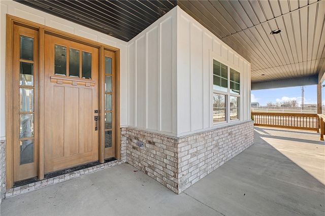 711 Evening Star Road, Bentonville, AR 72713