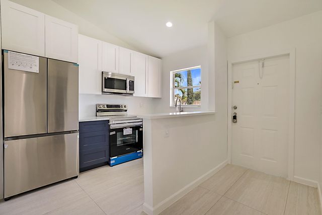 320 NE 42nd Street, Boca Raton, FL 33431