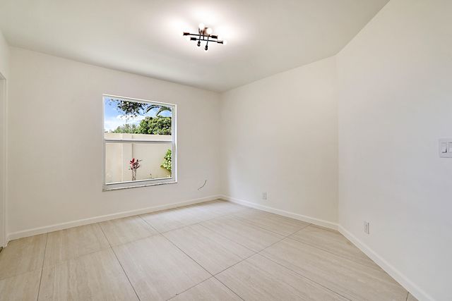 320 NE 42nd Street, Boca Raton, FL 33431