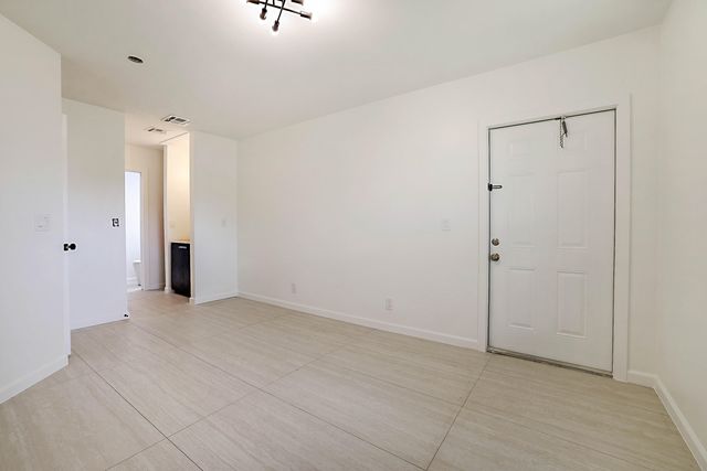 320 NE 42nd Street, Boca Raton, FL 33431