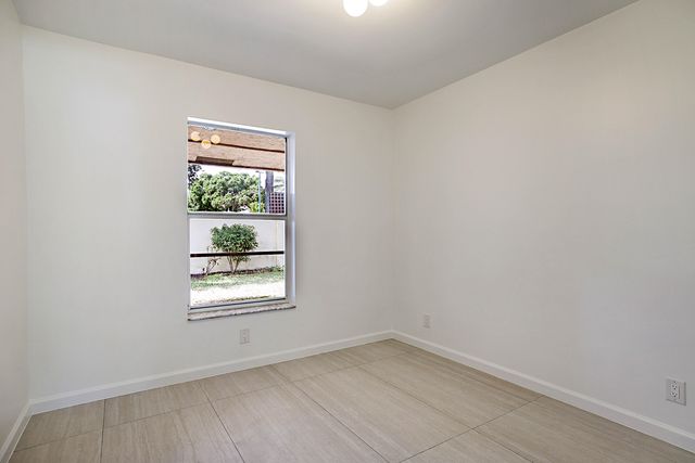 320 NE 42nd Street, Boca Raton, FL 33431