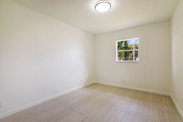 320 NE 42nd Street, Boca Raton, FL 33431