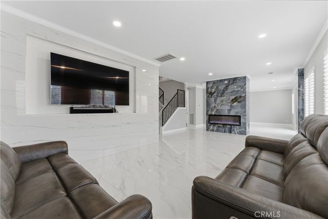 12460 Black Horse, Eastvale, CA 91752