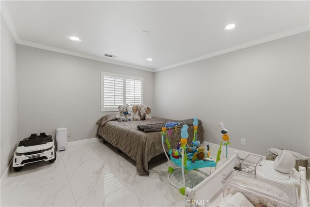 12460 Black Horse, Eastvale, CA 91752