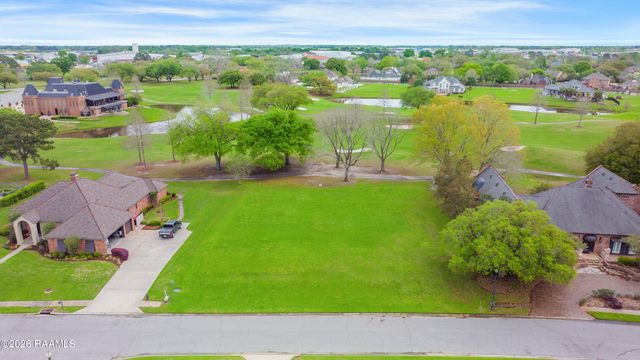 204 Sawgrass Lane, Broussard, LA 70518
