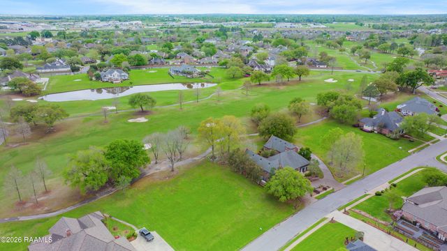 204 Sawgrass Lane, Broussard, LA 70518