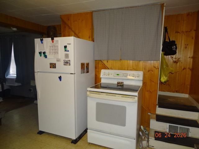 124 E Vallette Street, Oxford, WI 53952