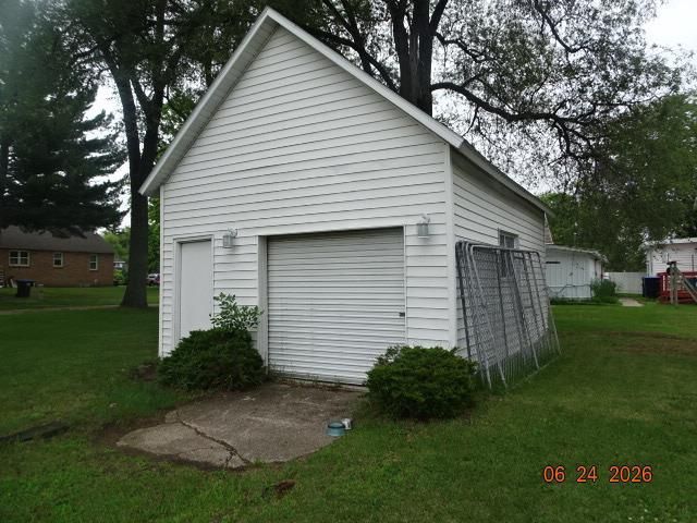 124 E Vallette Street, Oxford, WI 53952