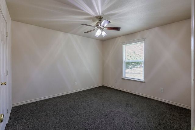 113 Oak Wood Lane, Kennedale, TX 76060