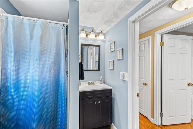 25 Vermont Street, Johnston, RI 02919