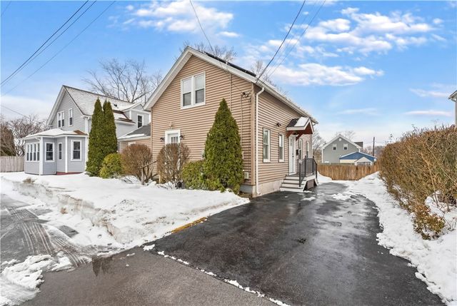 25 Vermont Street, Johnston, RI 02919