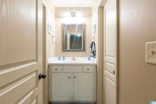 6490 WHITE OAK LANE, Hueytown, AL 35023