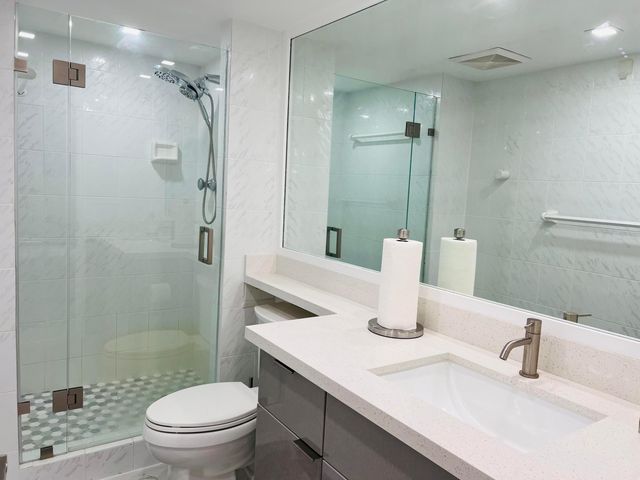 19707 Turnberry Way 12e, Aventura, FL 33180