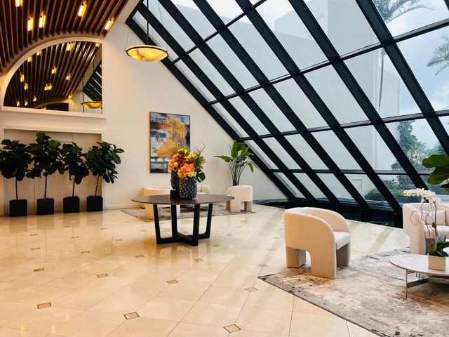 19707 Turnberry Way 12e, Aventura, FL 33180