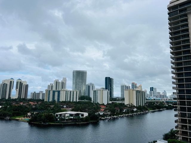 19707 Turnberry Way 12e, Aventura, FL 33180