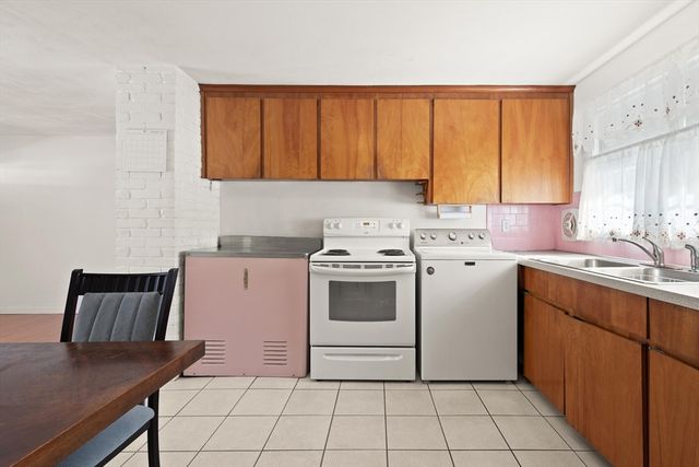 275 Jon Dr, Brockton, MA 02302