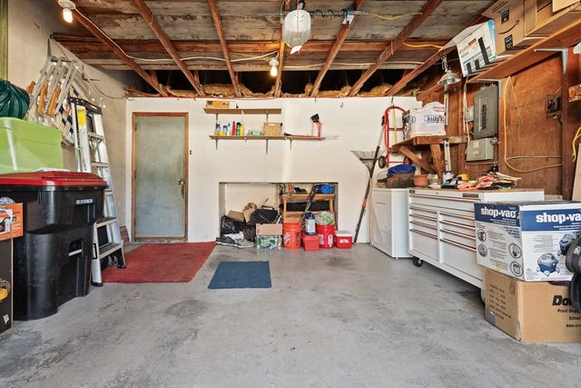 275 Jon Dr, Brockton, MA 02302