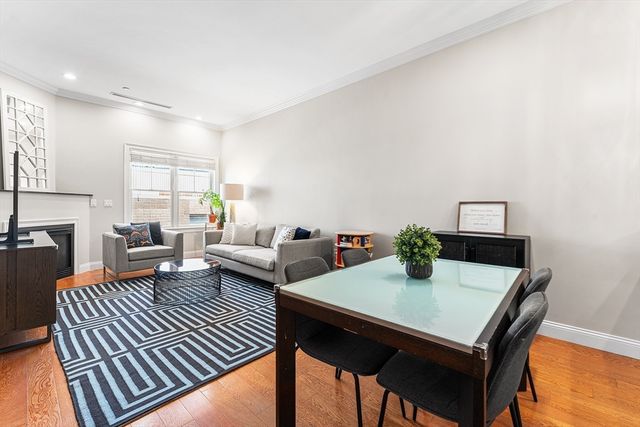 655 E 2nd 102, Boston, MA 02127