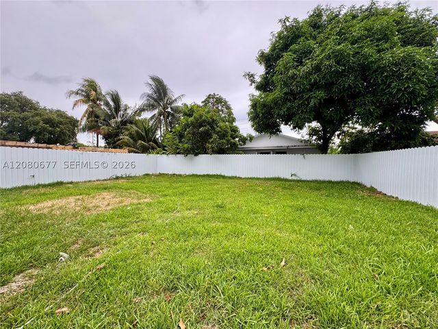7943 NW 6th Ave 3, Miami, FL 33150