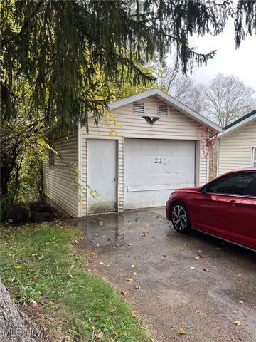 226 E Main Street, Freeport, OH 43973