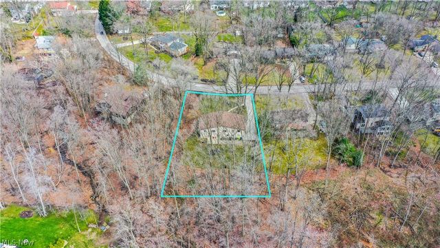 447 Spring Grove Drive, Tallmadge, OH 44278