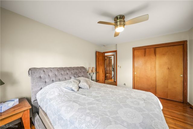 447 Spring Grove Drive, Tallmadge, OH 44278