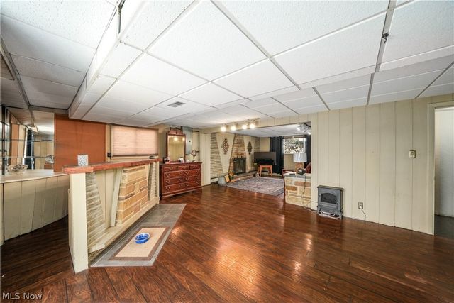 447 Spring Grove Drive, Tallmadge, OH 44278