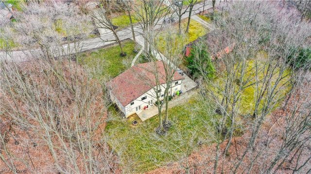 447 Spring Grove Drive, Tallmadge, OH 44278