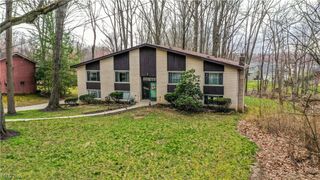 447 Spring Grove Drive, Tallmadge, OH 44278