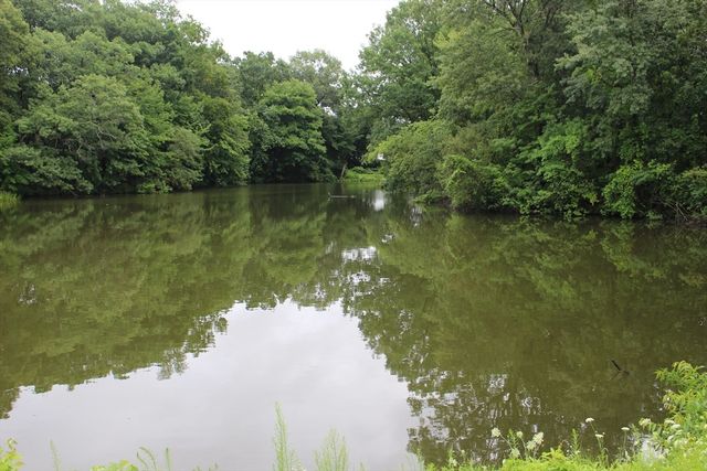 34 Sylvanus Wood Lane, Woburn, MA 01801