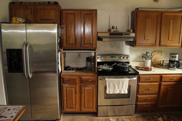 34 Sylvanus Wood Lane, Woburn, MA 01801