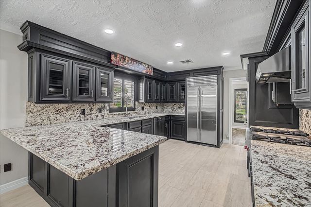 4210 Shanna Lane, Pasadena, TX 77504