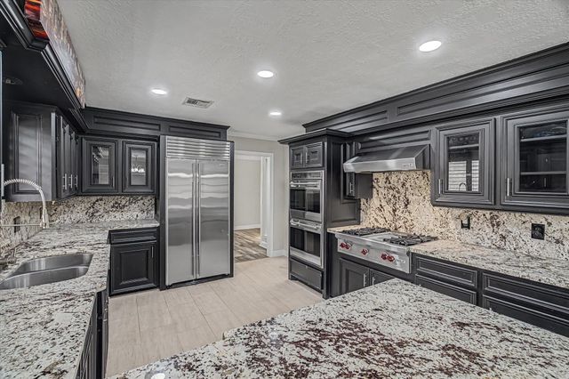 4210 Shanna Lane, Pasadena, TX 77504
