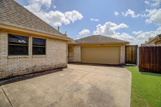 4210 Shanna Lane, Pasadena, TX 77504