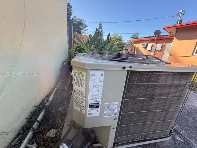 1870 NE 154th Ter, North Miami Beach, FL 33162