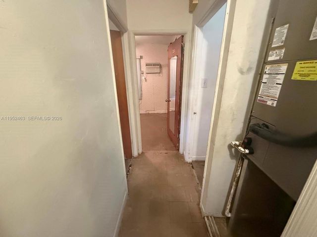 1870 NE 154th Ter, North Miami Beach, FL 33162