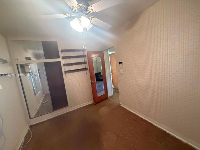 1870 NE 154th Ter, North Miami Beach, FL 33162