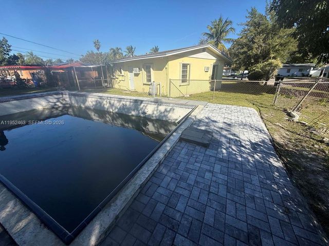 1870 NE 154th Ter, North Miami Beach, FL 33162