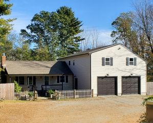 93 Jericho Road, Pomfret, CT 06259