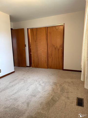 240 Ypsilanti Street, Dundee, MI 48131