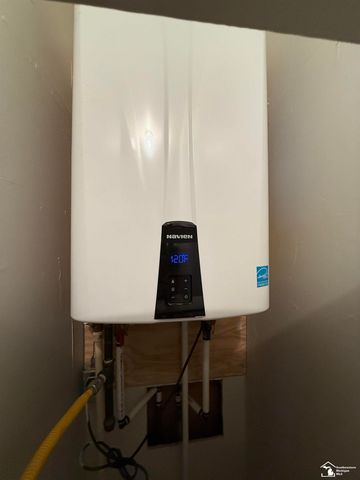 240 Ypsilanti Street, Dundee, MI 48131