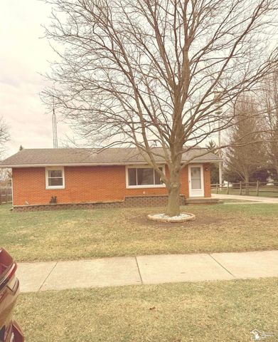 240 Ypsilanti Street, Dundee, MI 48131