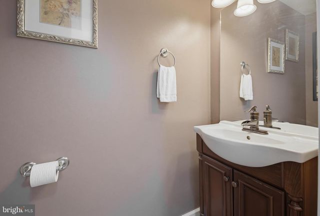 2792 MADISON CT, East Petersburg, PA 17520