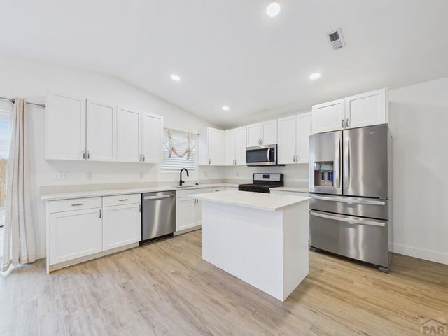 1424 Rivers Run Ave, Pueblo, CO 81001